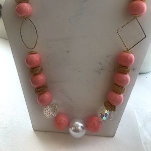 2 piece earrings & necklace Blast of Pink White & Gold Very Elegant
